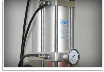 5噸標準型氣液增壓缸 5噸標準型氣液增壓缸